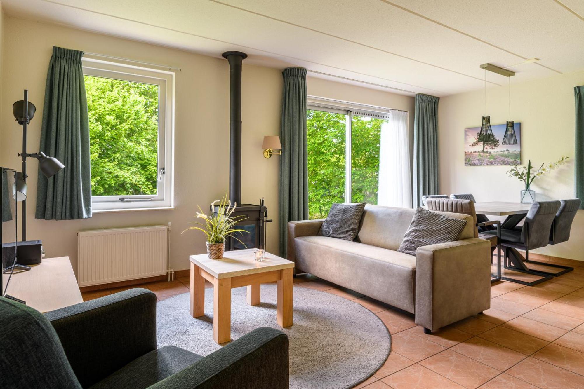 Summio Bungalowpark Het Drentse Wold Hoogersmilde الغرفة الصورة