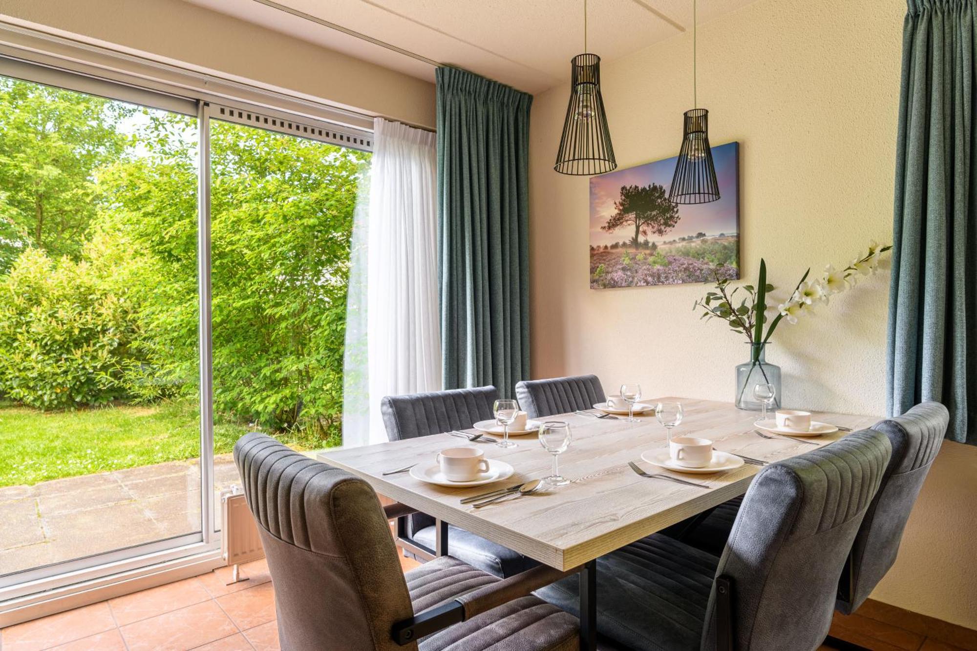 Summio Bungalowpark Het Drentse Wold Hoogersmilde الغرفة الصورة